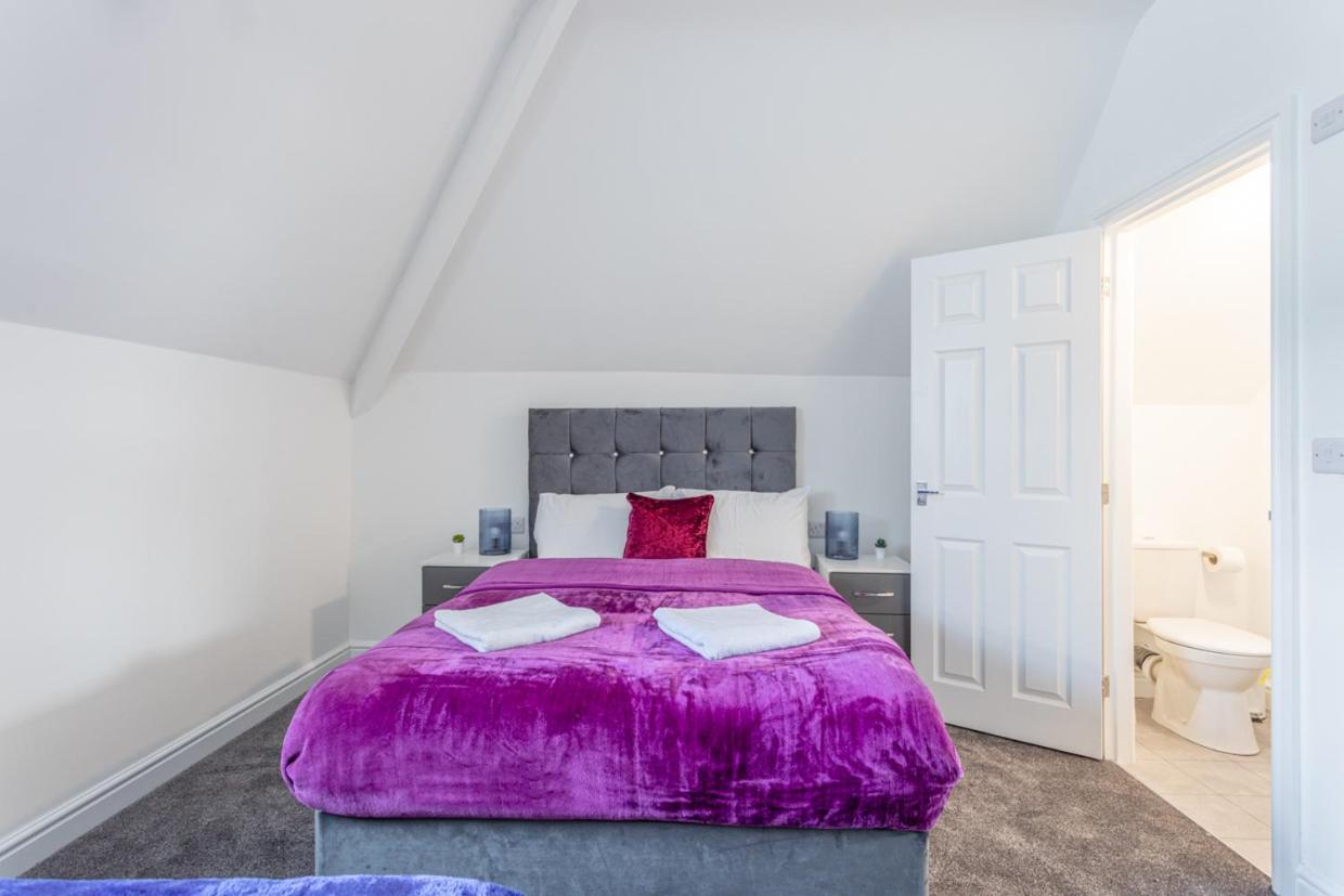 Dusties Hotel Rotherham Bagian luar foto