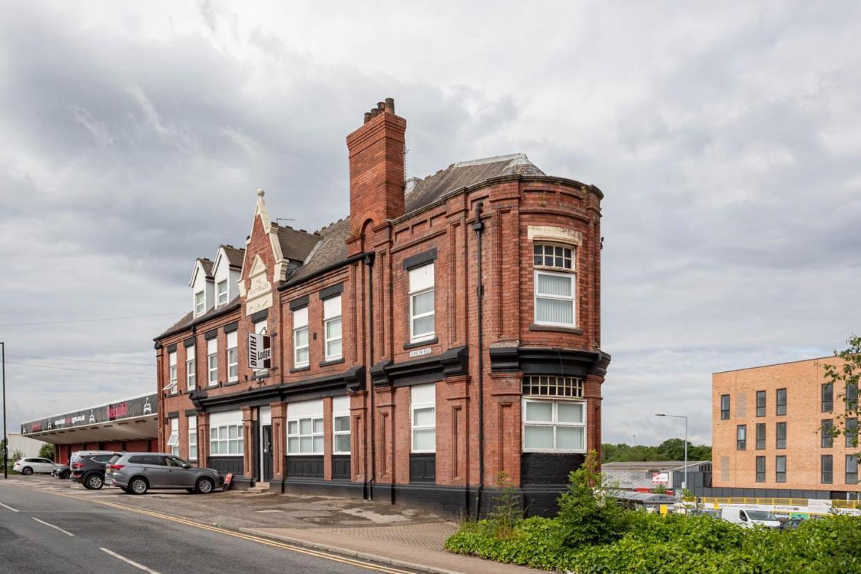 Dusties Hotel Rotherham Bagian luar foto
